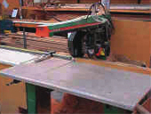 Woodworking Table Saw With Left-Hand Quick-Loc